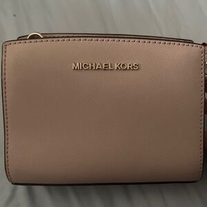 Michael Kors crossbody pink purse